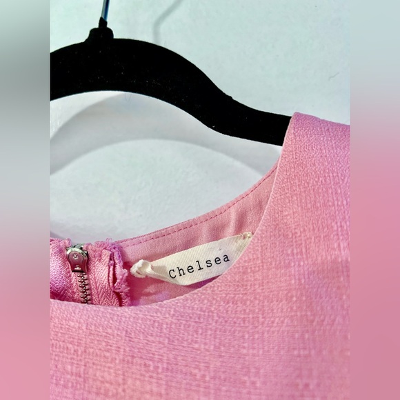 Stylish Pink ‘Chelsea’ dress - Picture 3 of 3